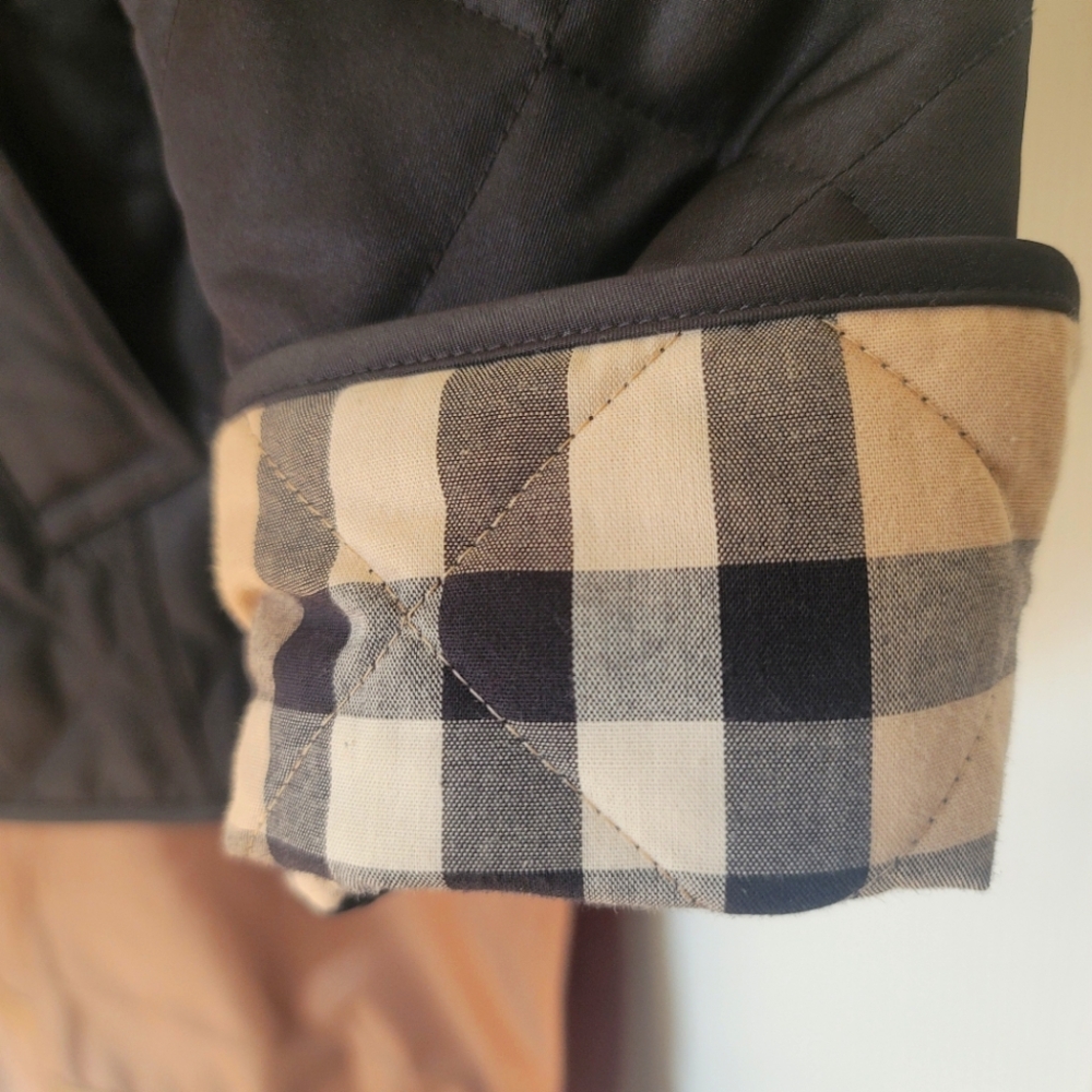 Burberry Quilted Jacket NWOT - Picture 8 of 16